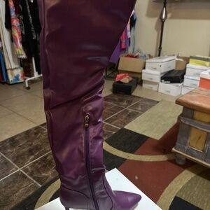Over the knee boot